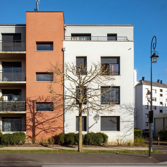 The Self-Charging Sentinel: How Dzees D3K Eliminates Every Excuse for Home Security Gaps